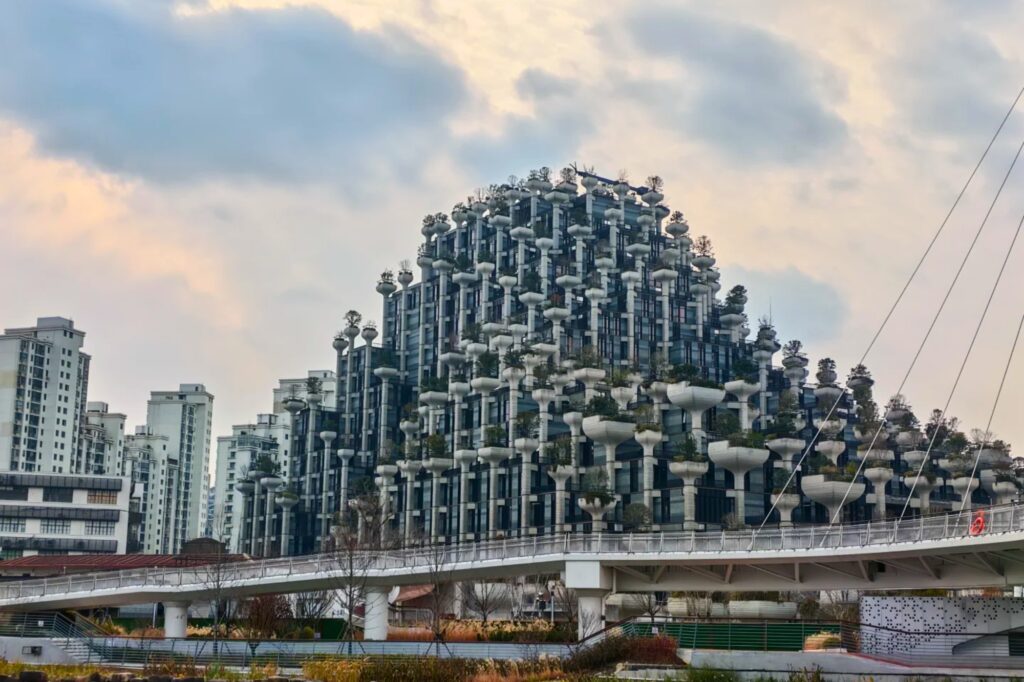 M50 à Shanghai, ancien site industriel reconverti en quartier d’art contemporain