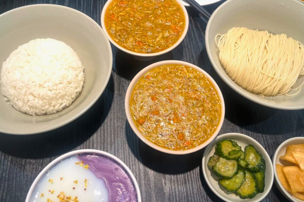 Nouilles au crabe de Li Bai Xie