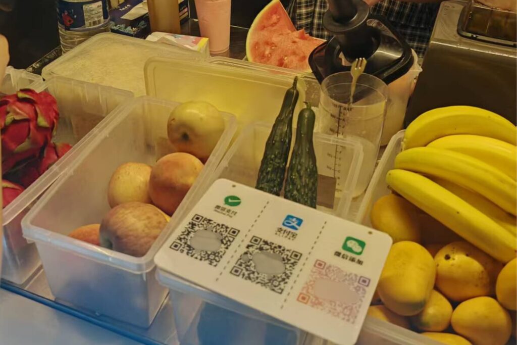 QR code de paiement sur un stand de street food