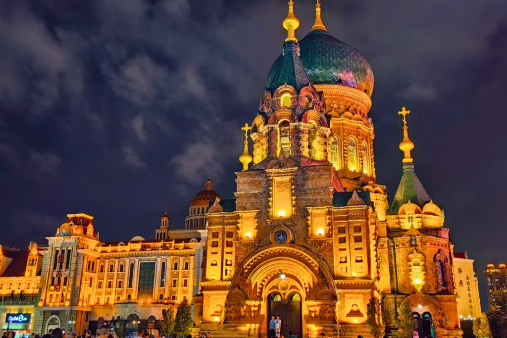 Cathédrale Sainte-Sophie 圣索菲亚大教堂 à Harbin sous la neige – Architecture russe