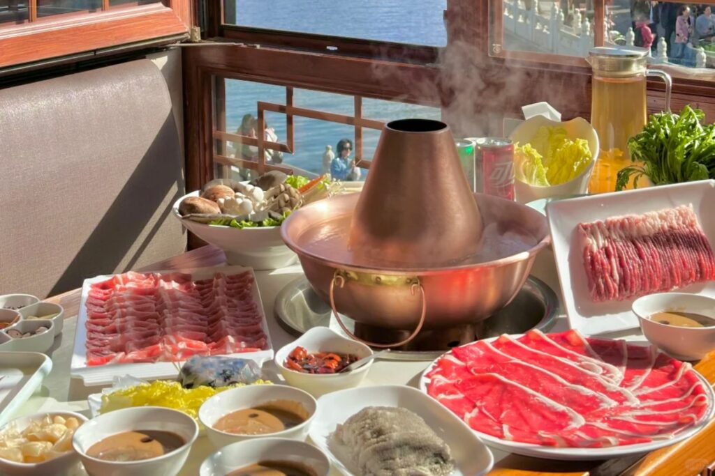 Hot pot Shuanrou traditionnel à Pékin