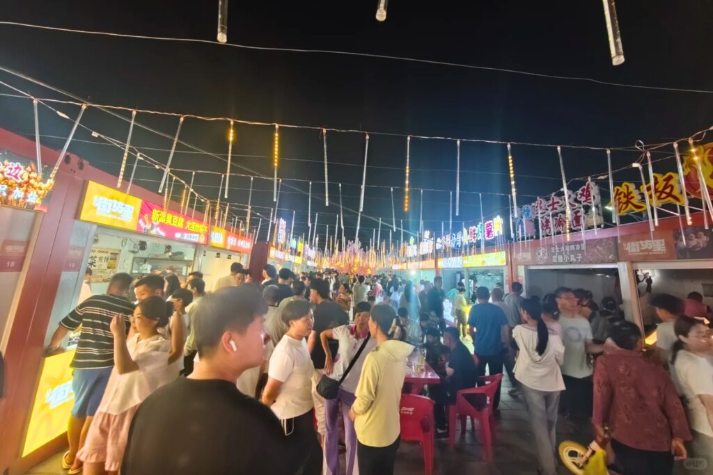 Marché nocturne à Pékin – street food et artisanat