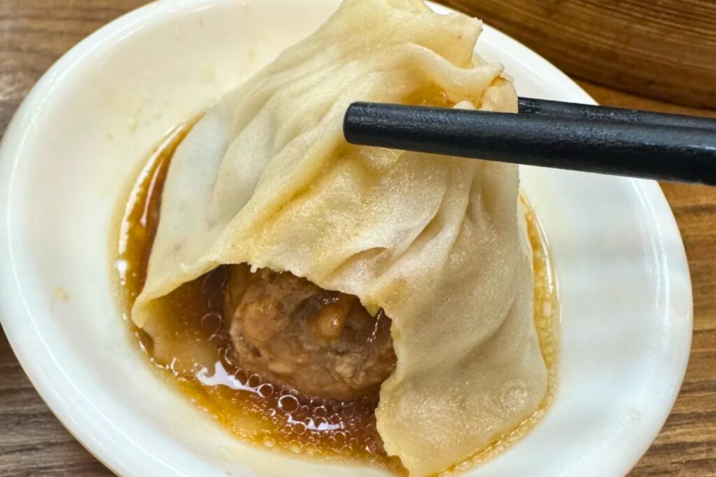 Tangbao 汤包, raviolis à la soupe de Nankin avec bouillon
