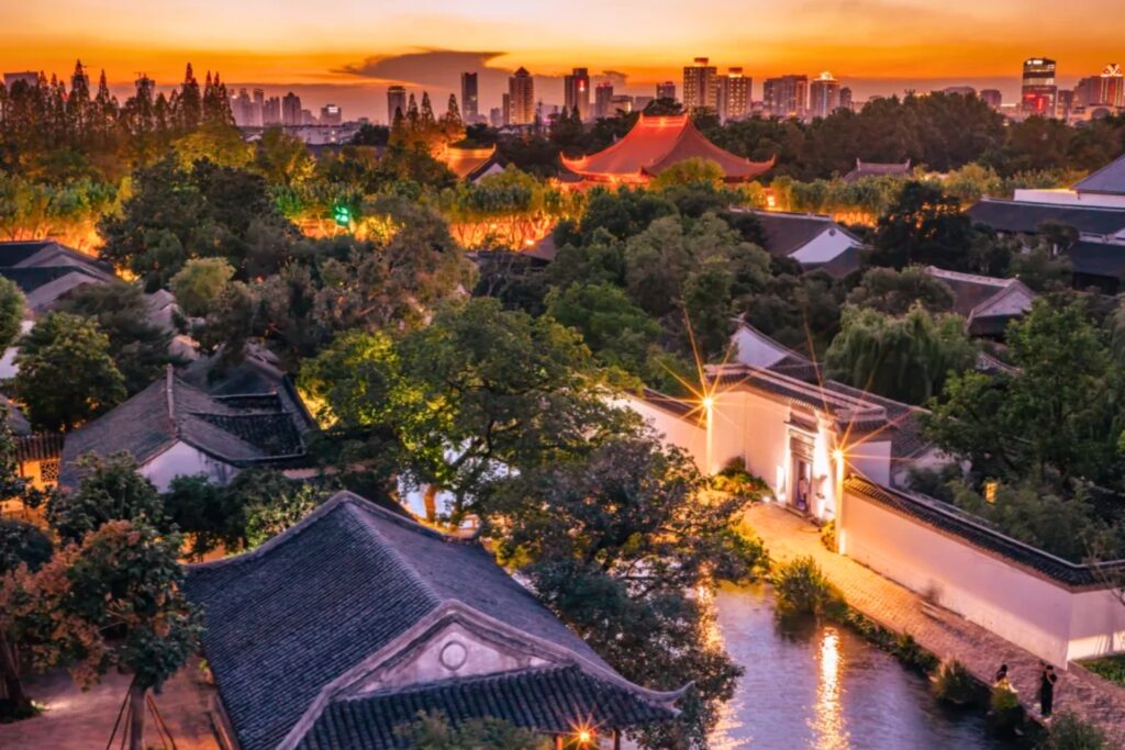 沧浪亭 Cānglàng Tíng