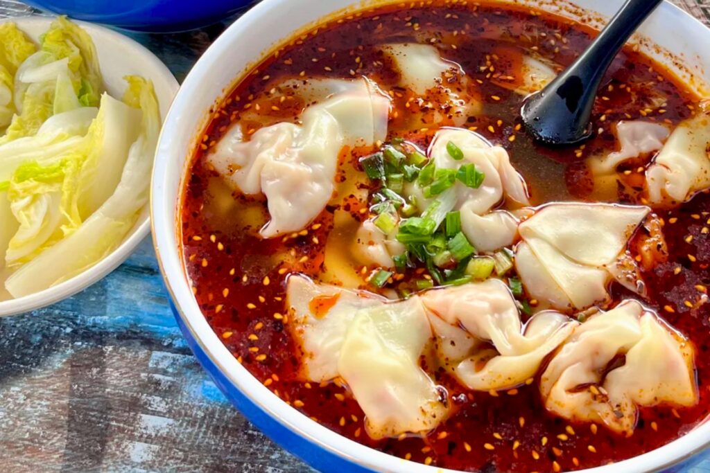 红油抄手 Hóng Yóu Chāoshǒu