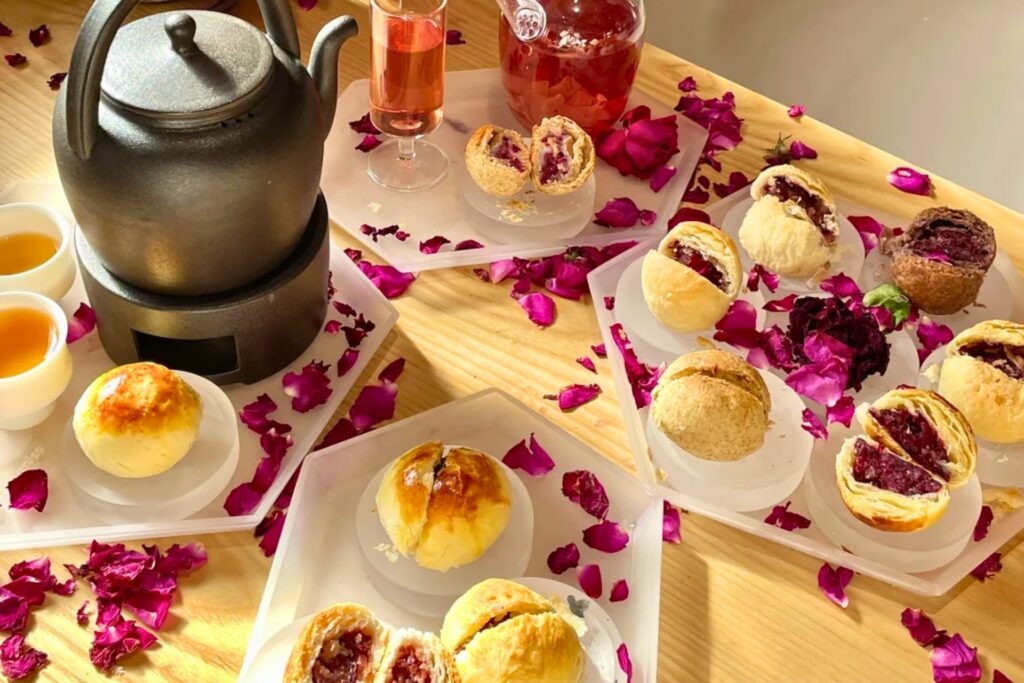 鲜花饼 – Gâteau aux fleurs du Yunnan, spécialité de Kunming