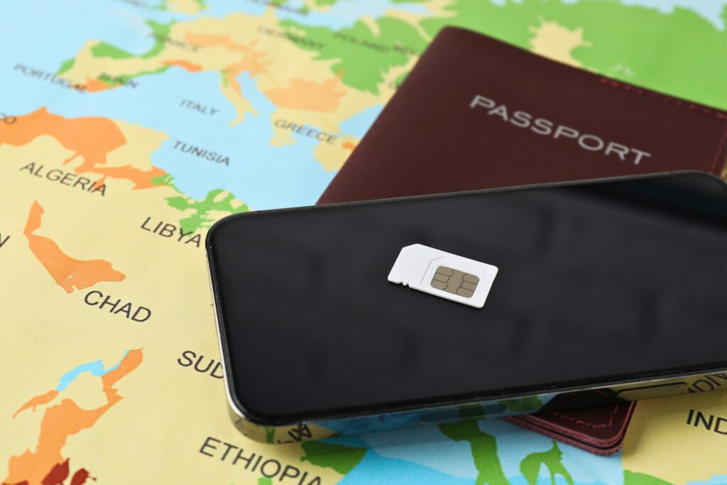Checklist voyage Chine : téléphone, passeport et carte SIM