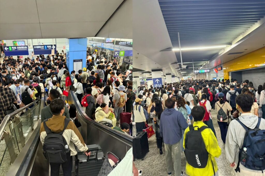 Heures de pointe dans le métro chinois à Nankin