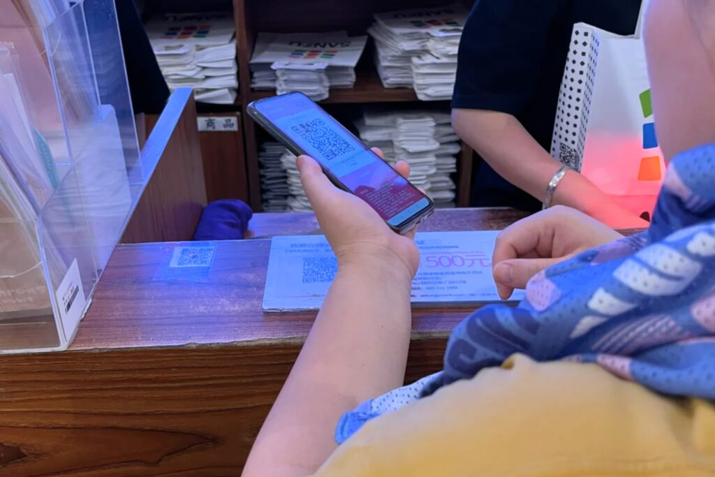 Paiement par QR code dans un restaurant en Chine, y compris dans les lieux du quotidien
