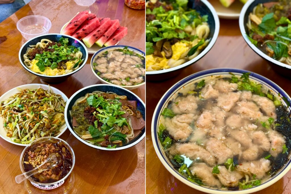 Repas local simple après la visite des cascades de Baizhangji, cuisine traditionnelle de la région de Wenzhou